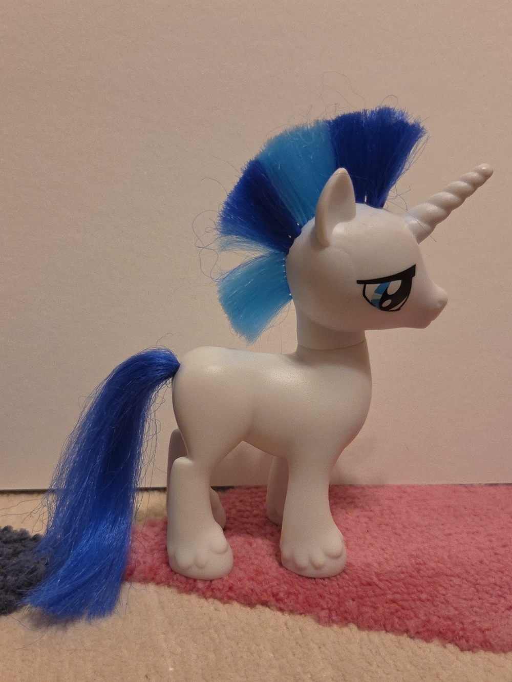 My Little Pony FiM Family Moments Shining Armor MLP Hasbro